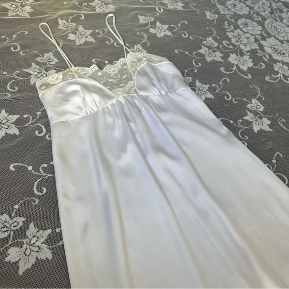 Vintage White Lace Trim Satin Long Nightgown